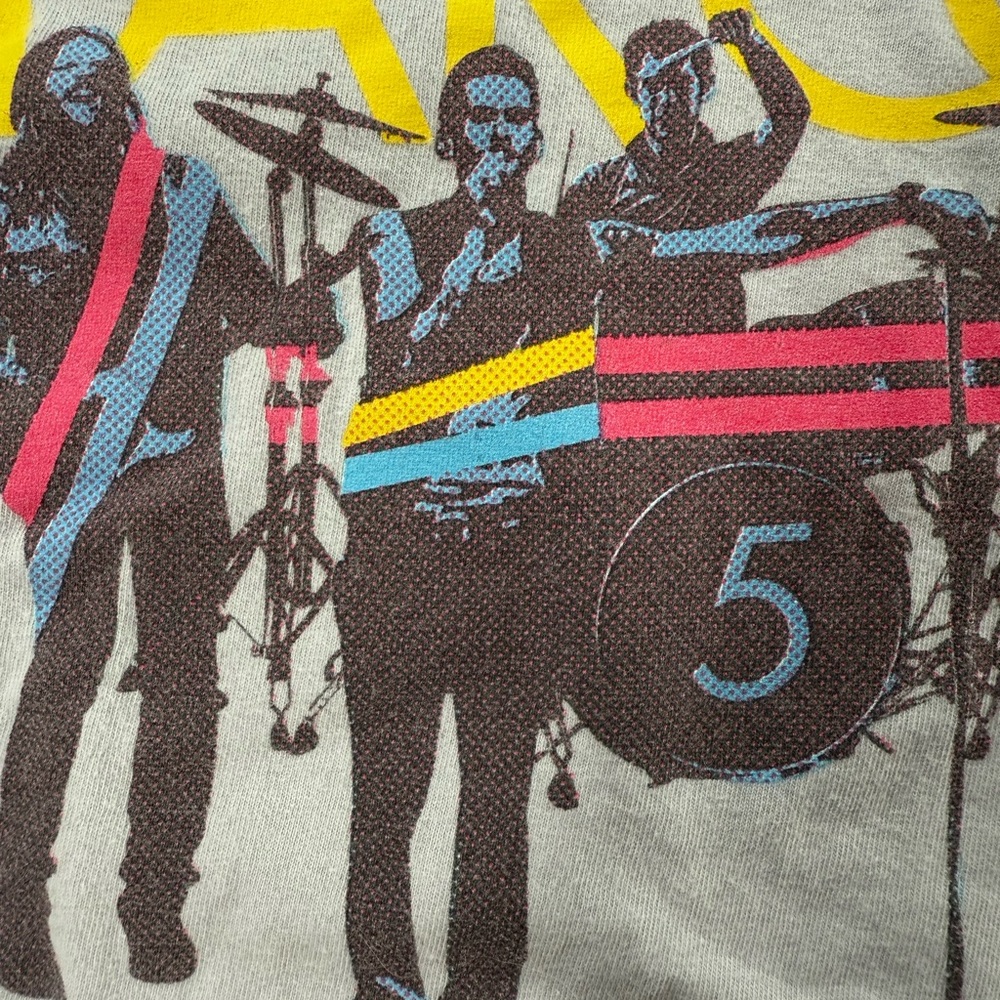 Maroon 5 Concert 2015 World Tour Band T-shirt Gray Unisex Size Medium Corton - Picture 9 of 10